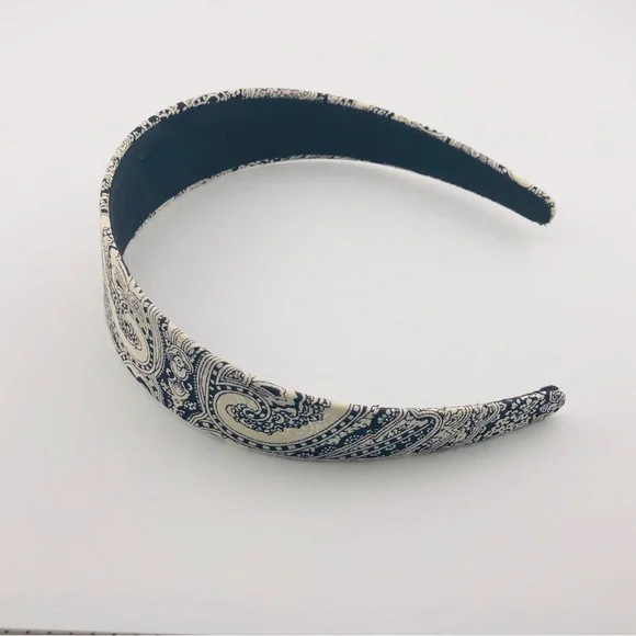 Silk Headband, New, Handmade - Blck and White Pattern - Picture 6 of 8